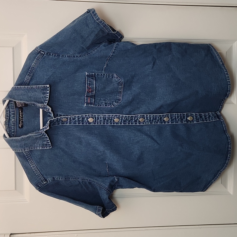Vintage Gloria Vanderbilt Short Sleeve Jean Shirt